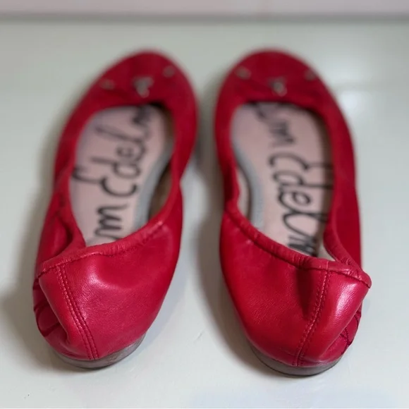 Sam Edelman Women's Felicia Flat Size 7.5 Red Leather Ballet Shoe Bow Charm - Picture 3 of 10